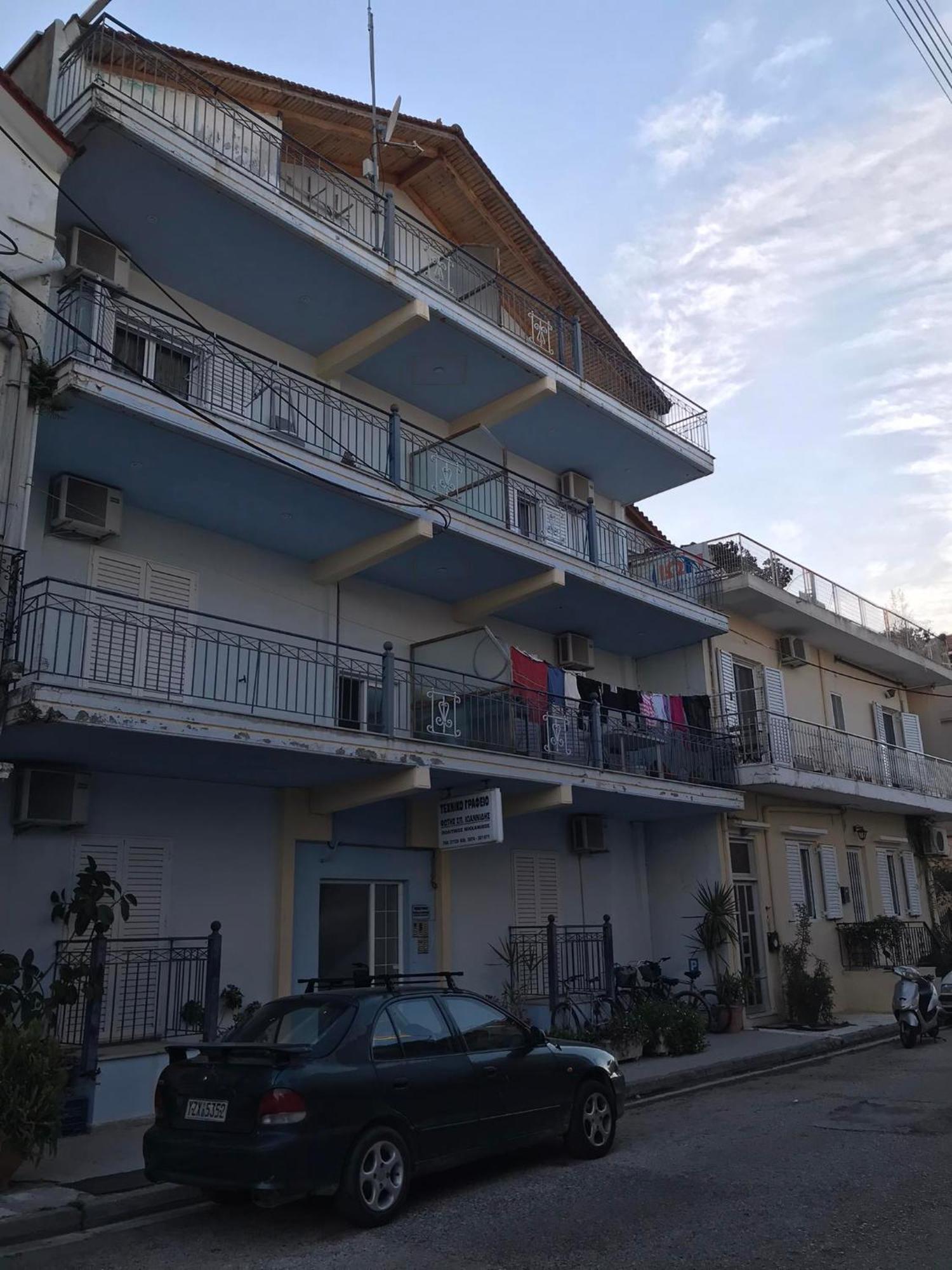 Ion Apartments Messolonghi Single Bed Room Mountain View Loft Mesolóngion Exterior foto