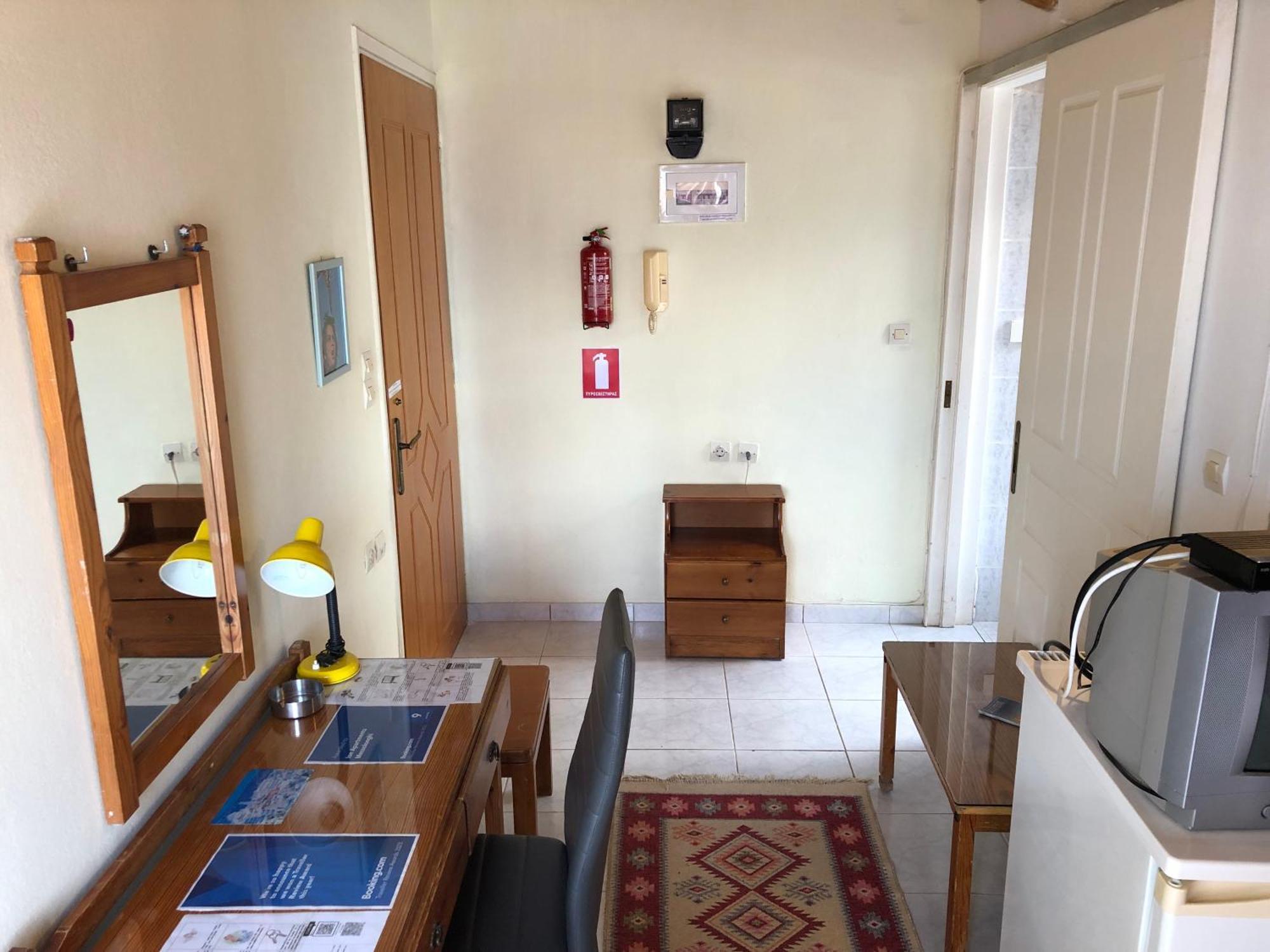 Ion Apartments Messolonghi Single Bed Room Mountain View Loft Mesolóngion Exterior foto